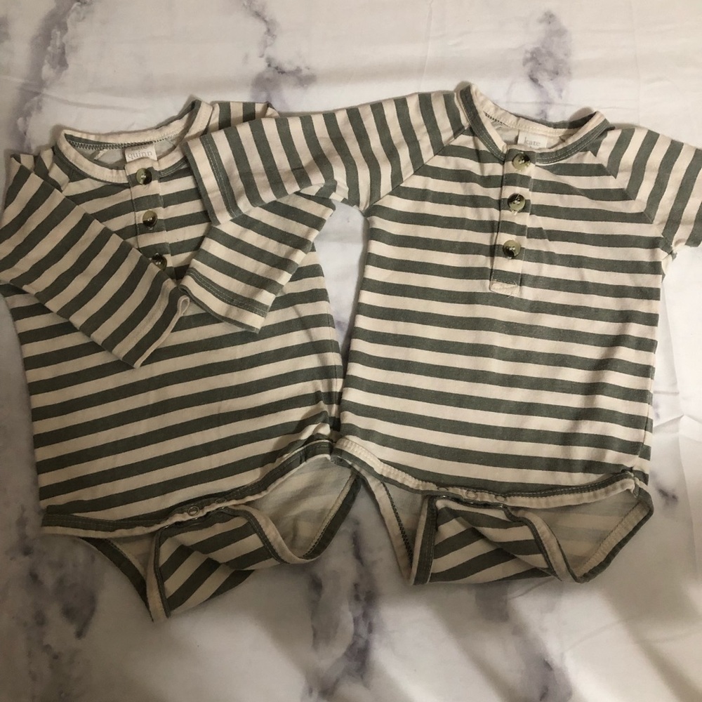 Twin body suit Kate Quinn 0-3 great condition